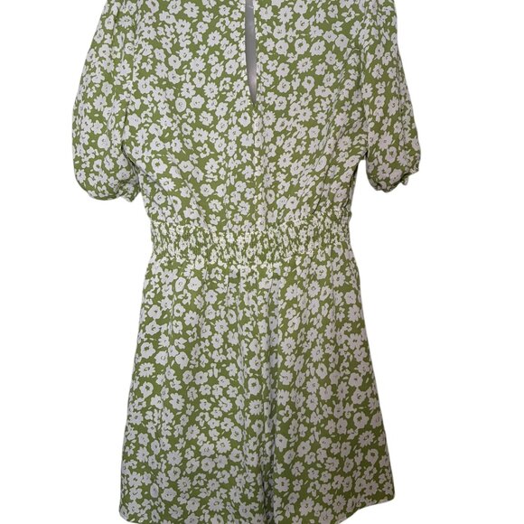 Heartloom Emory Green Floral Wrap Romper Size Small - Picture 6 of 6